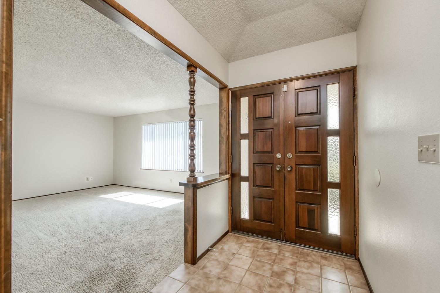 1382 E Tenaya Way, Fresno, CA 93710