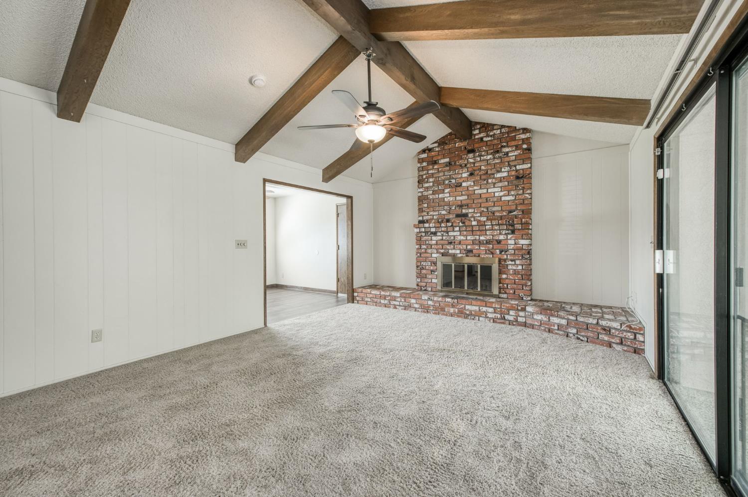 1382 E Tenaya Way, Fresno, CA 93710