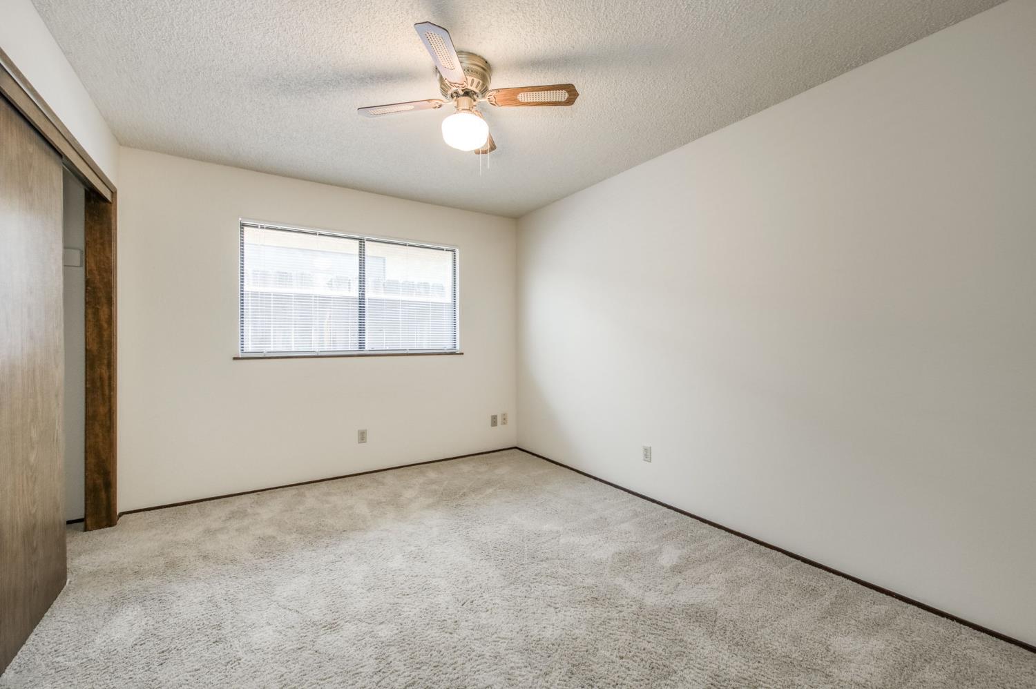1382 E Tenaya Way, Fresno, CA 93710