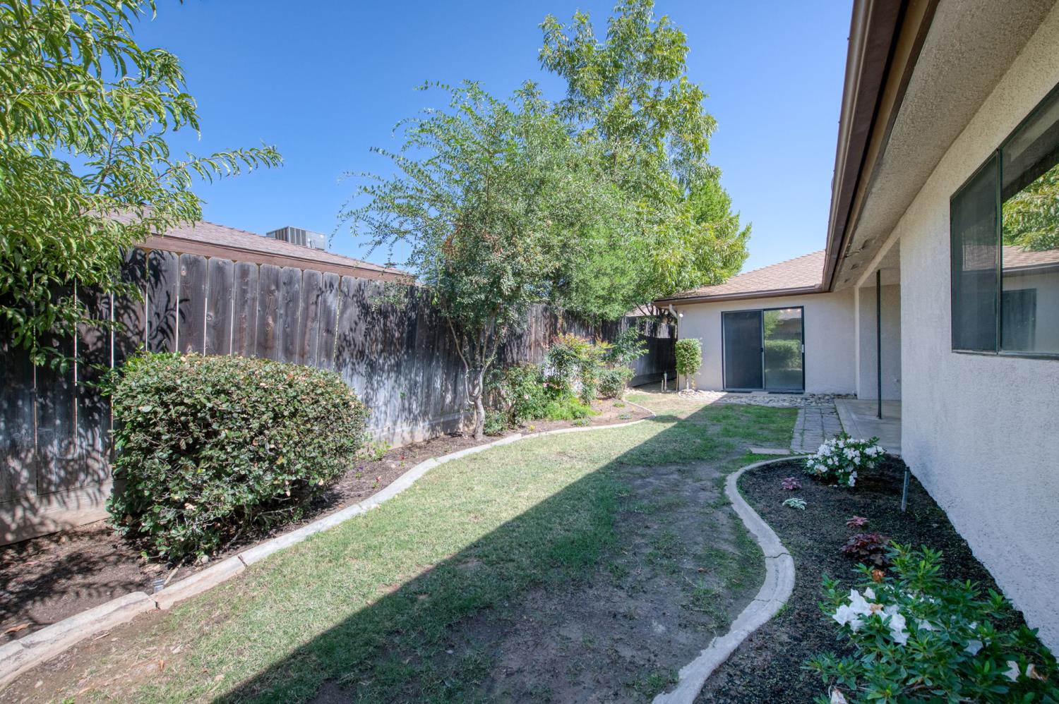 1382 E Tenaya Way, Fresno, CA 93710