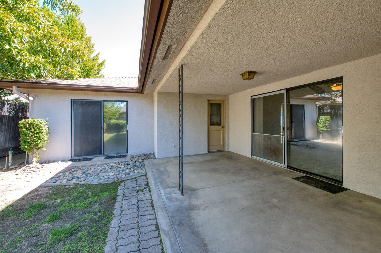 1382 E Tenaya Way, Fresno, CA 93710