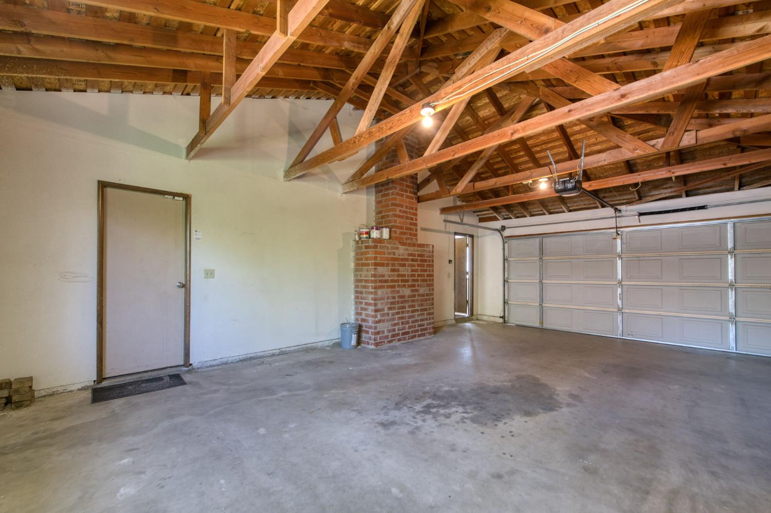 1382 E Tenaya Way, Fresno, CA 93710
