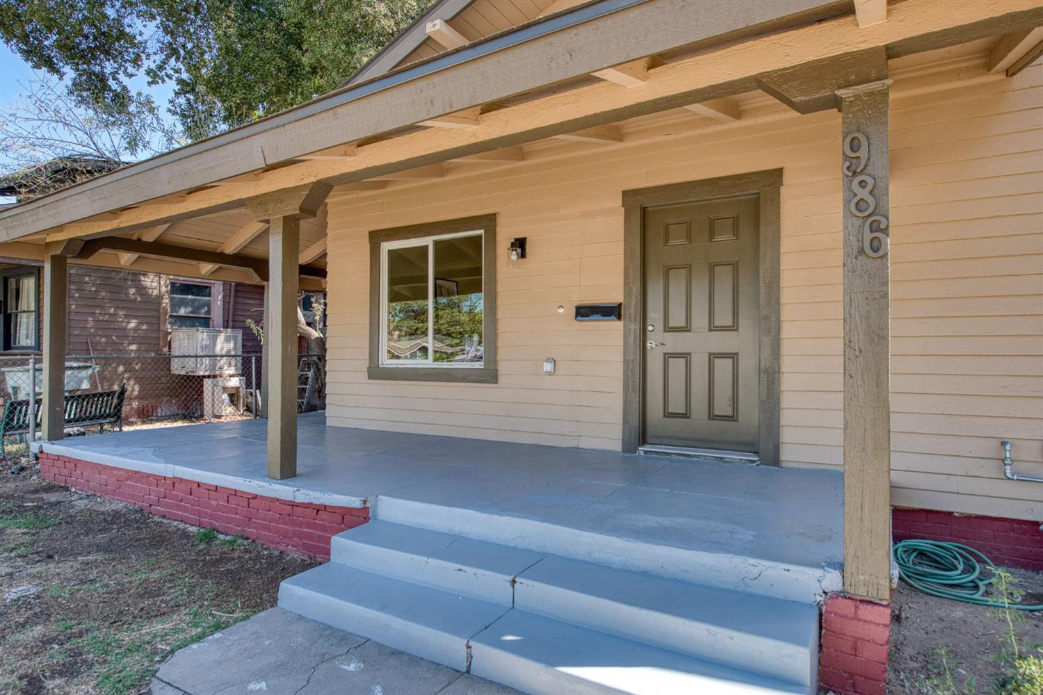 986 N Wilson Ave, Fresno, CA 93728