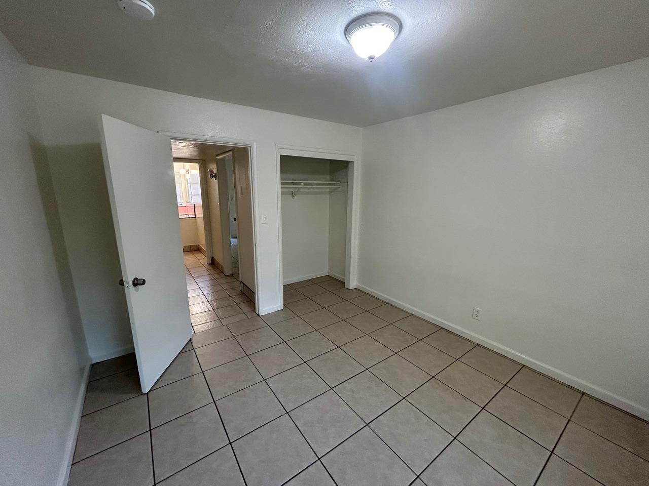 2216 N 1St St, Fresno, CA 93703