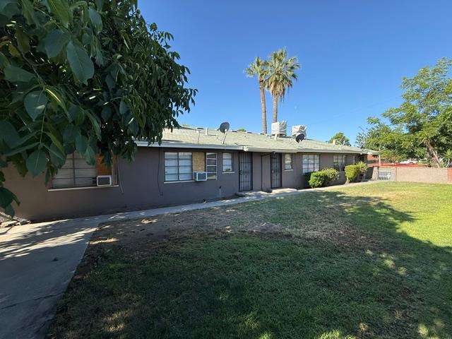 2216 N 1St St, Fresno, CA 93703