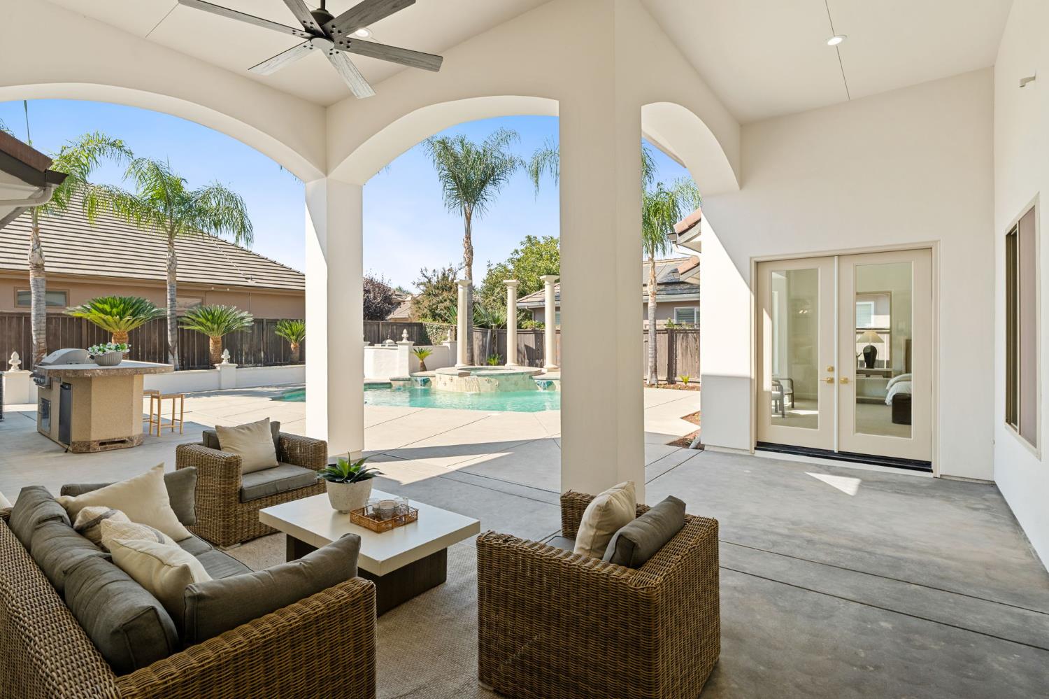 10743 N Baird Ave, Fresno, CA 93730