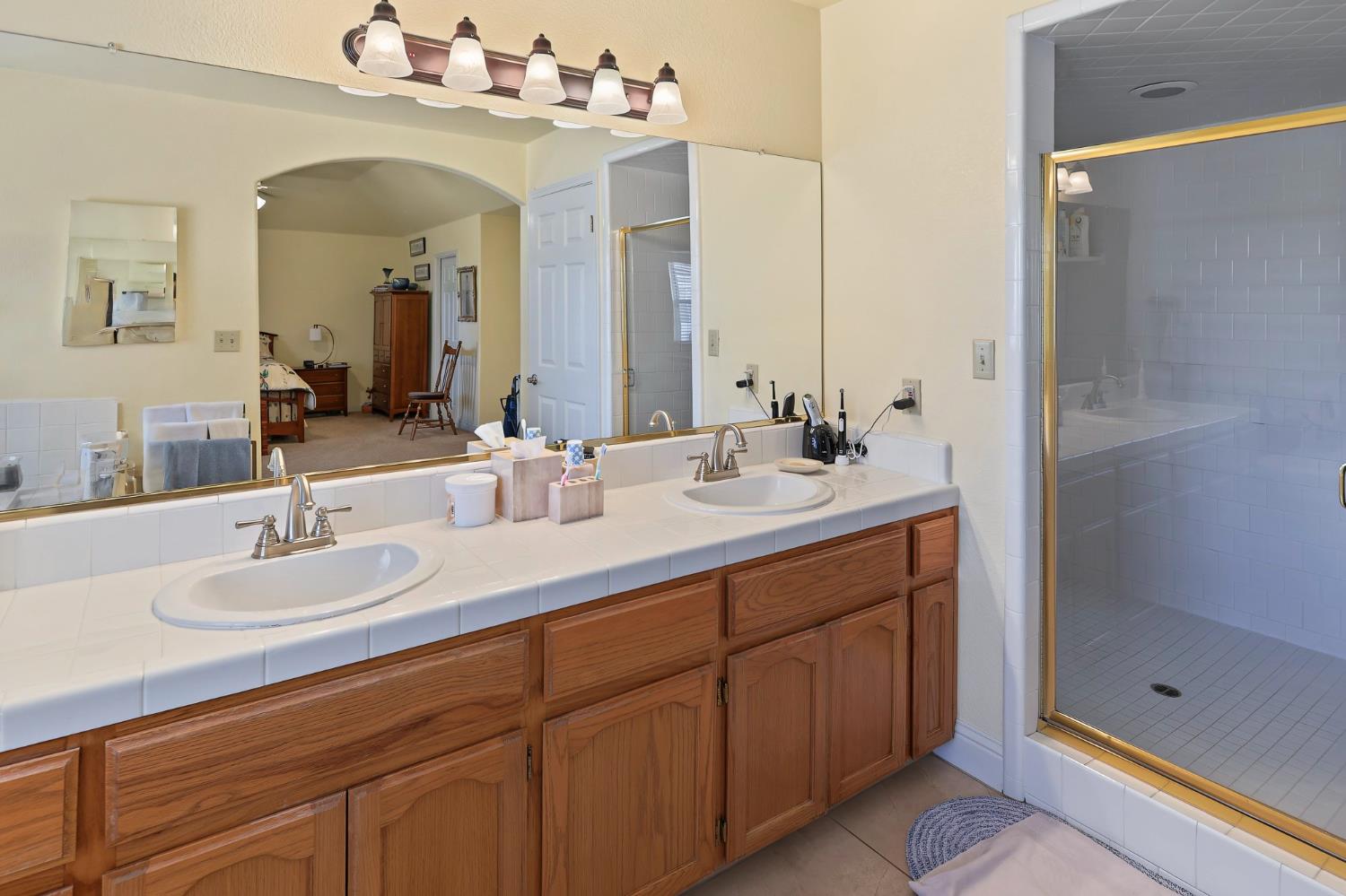 1911 Bergren Ct, Kingsburg, CA 93631