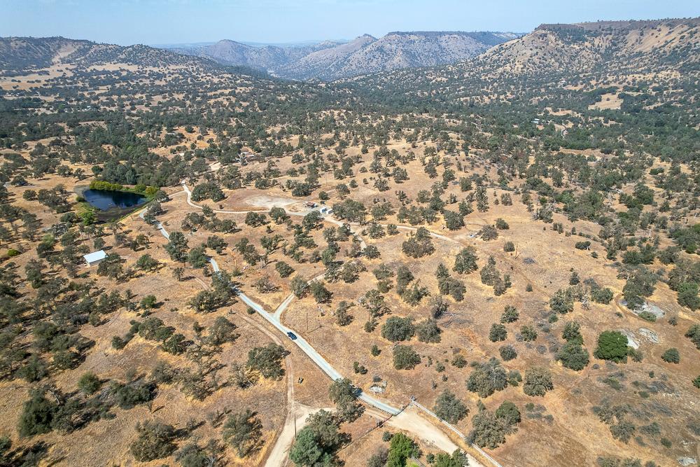 29836 Thunderbird Ln, Prather, CA 93651