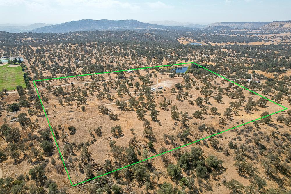 29836 Thunderbird Ln, Prather, CA 93651