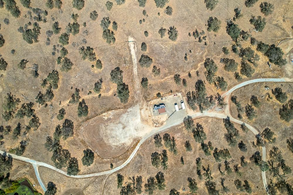 29836 Thunderbird Ln, Prather, CA 93651