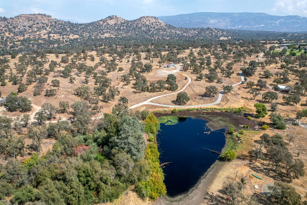 29836 Thunderbird Ln, Prather, CA 93651
