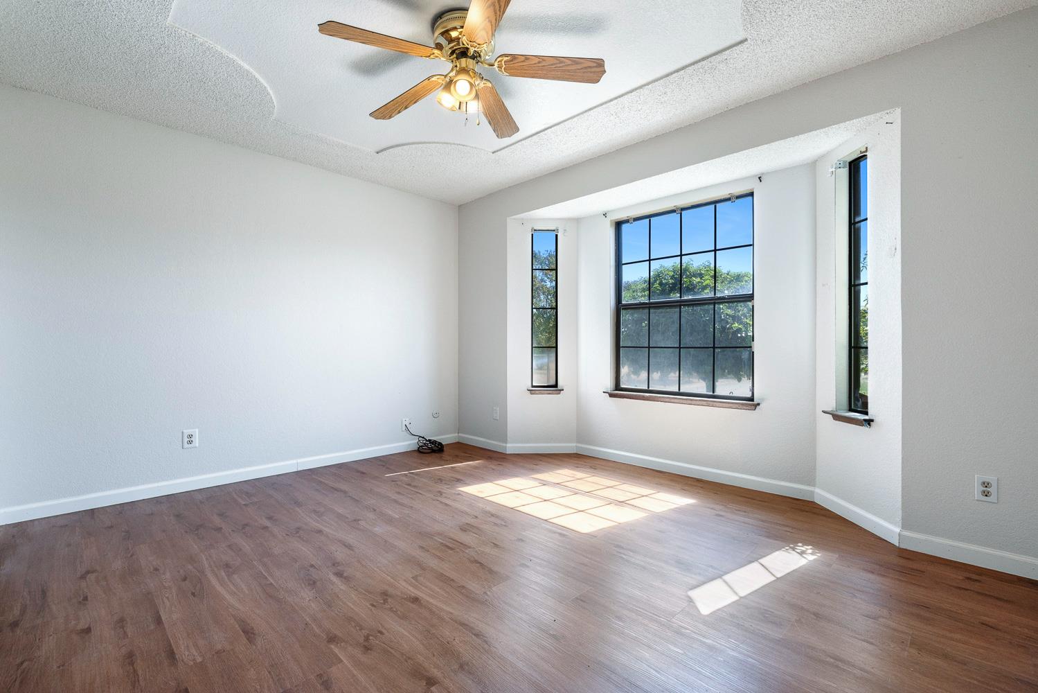 34717 Avenue 13, Madera, CA 93636