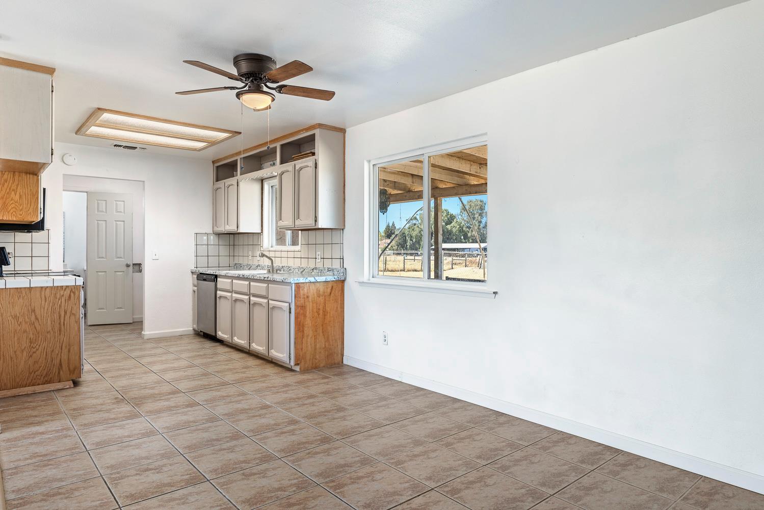 34717 Avenue 13, Madera, CA 93636