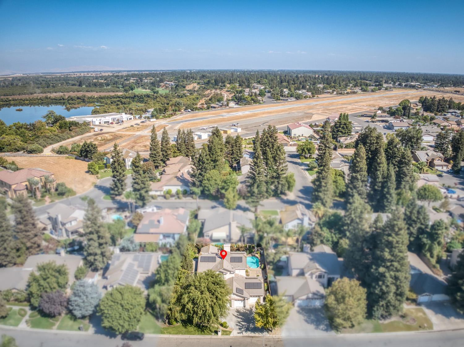 7280 N Cecelia Ave, Fresno, CA 93722