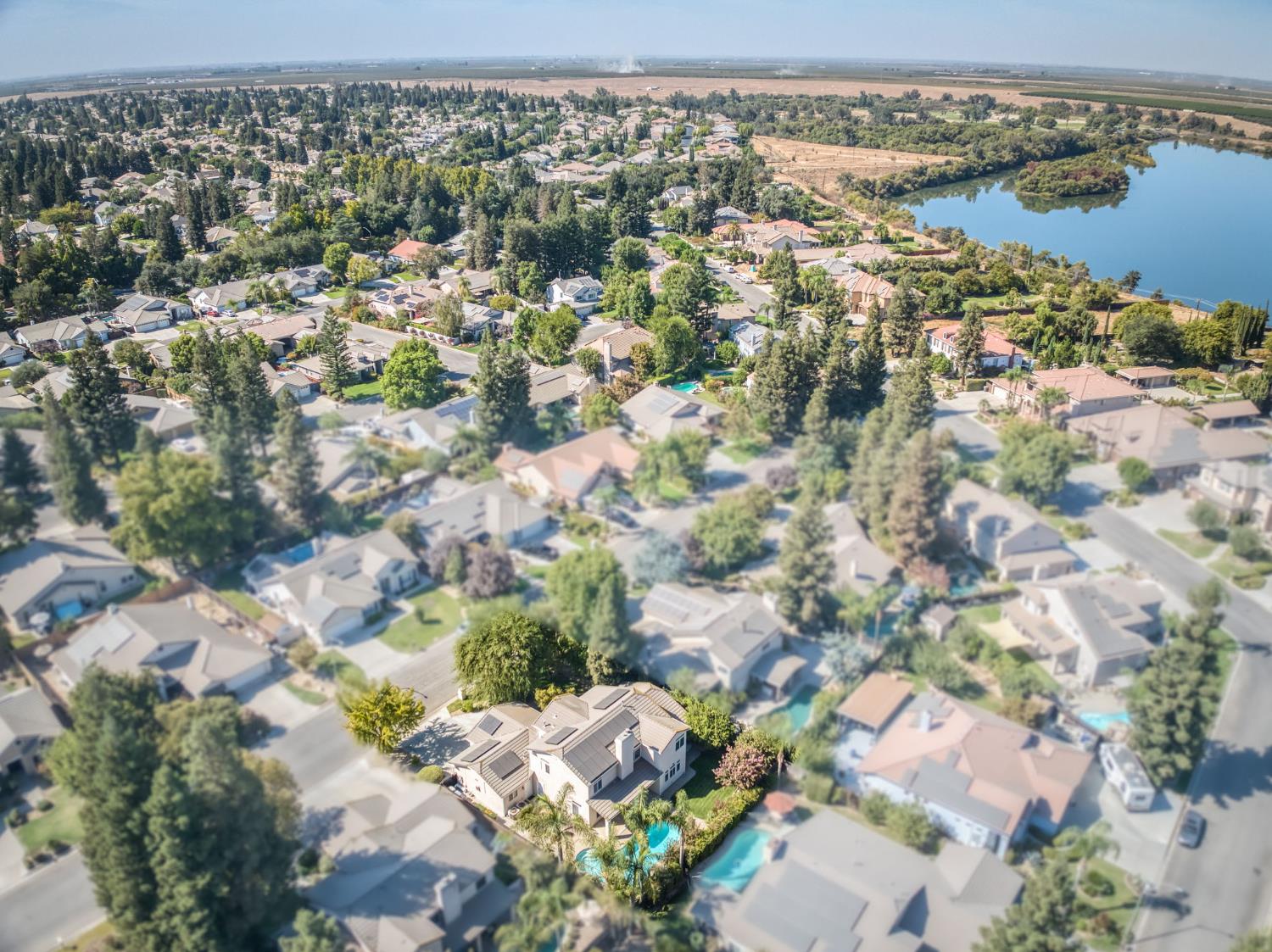 7280 N Cecelia Ave, Fresno, CA 93722