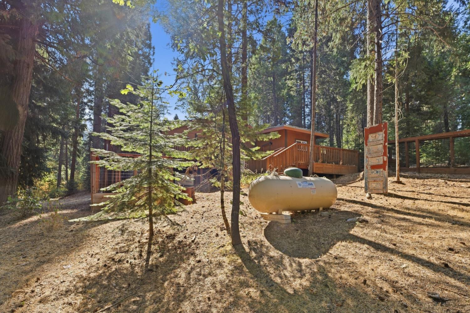 7141 Snyder Ridge Rd, Mariposa, CA 95338