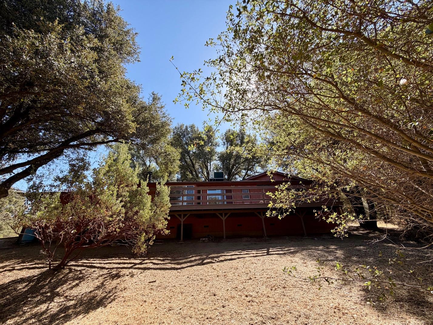 50231 Spook Ln, Oakhurst, CA 93644