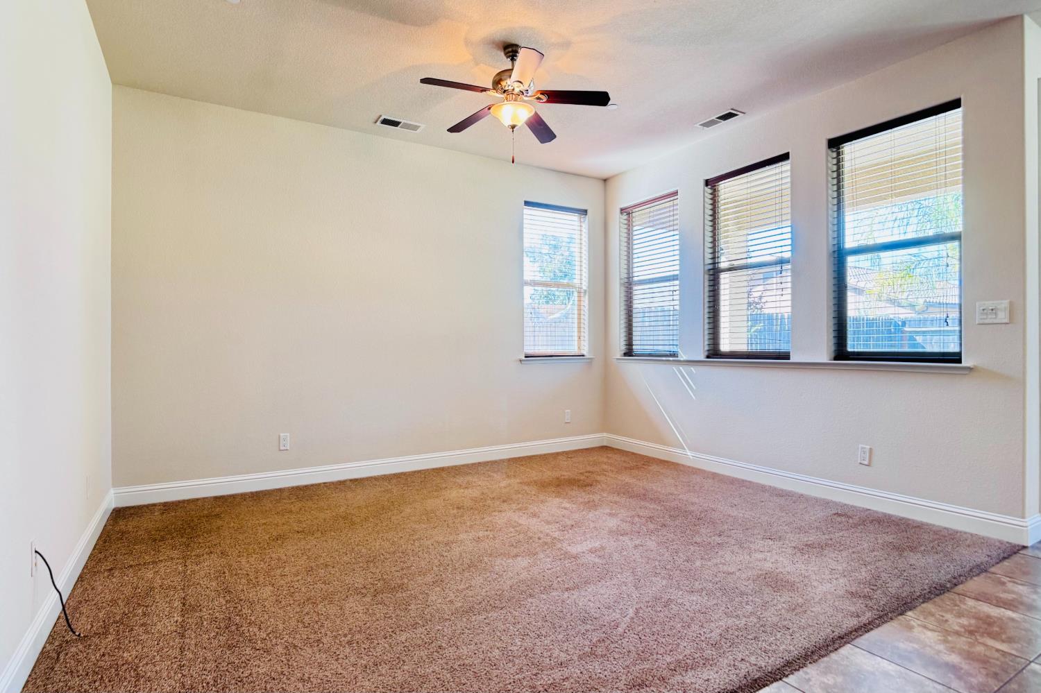5895 E Burns Ave, Fresno, CA 93727