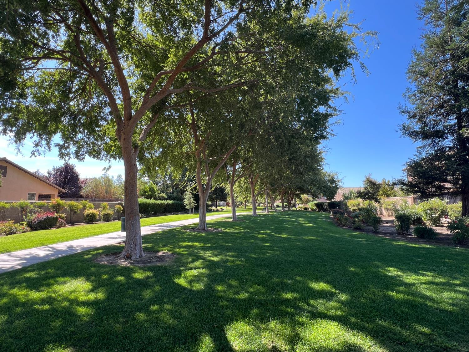 5895 E Burns Ave, Fresno, CA 93727