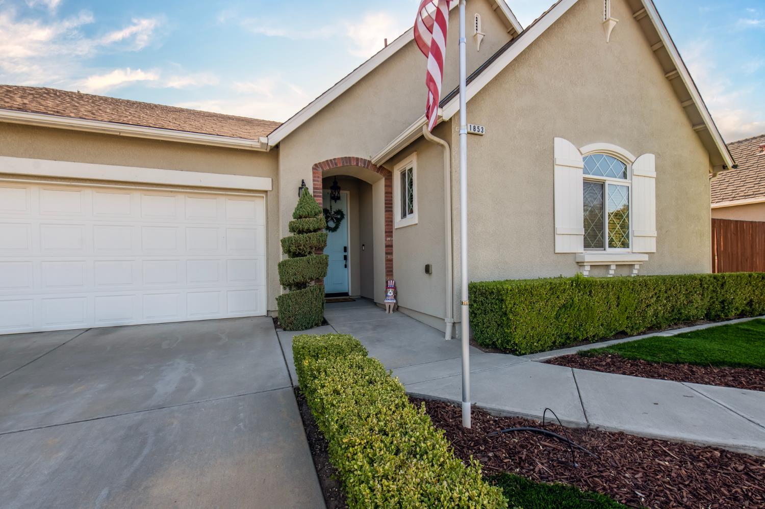 1853 Twinberry Ave, Clovis, CA 93619