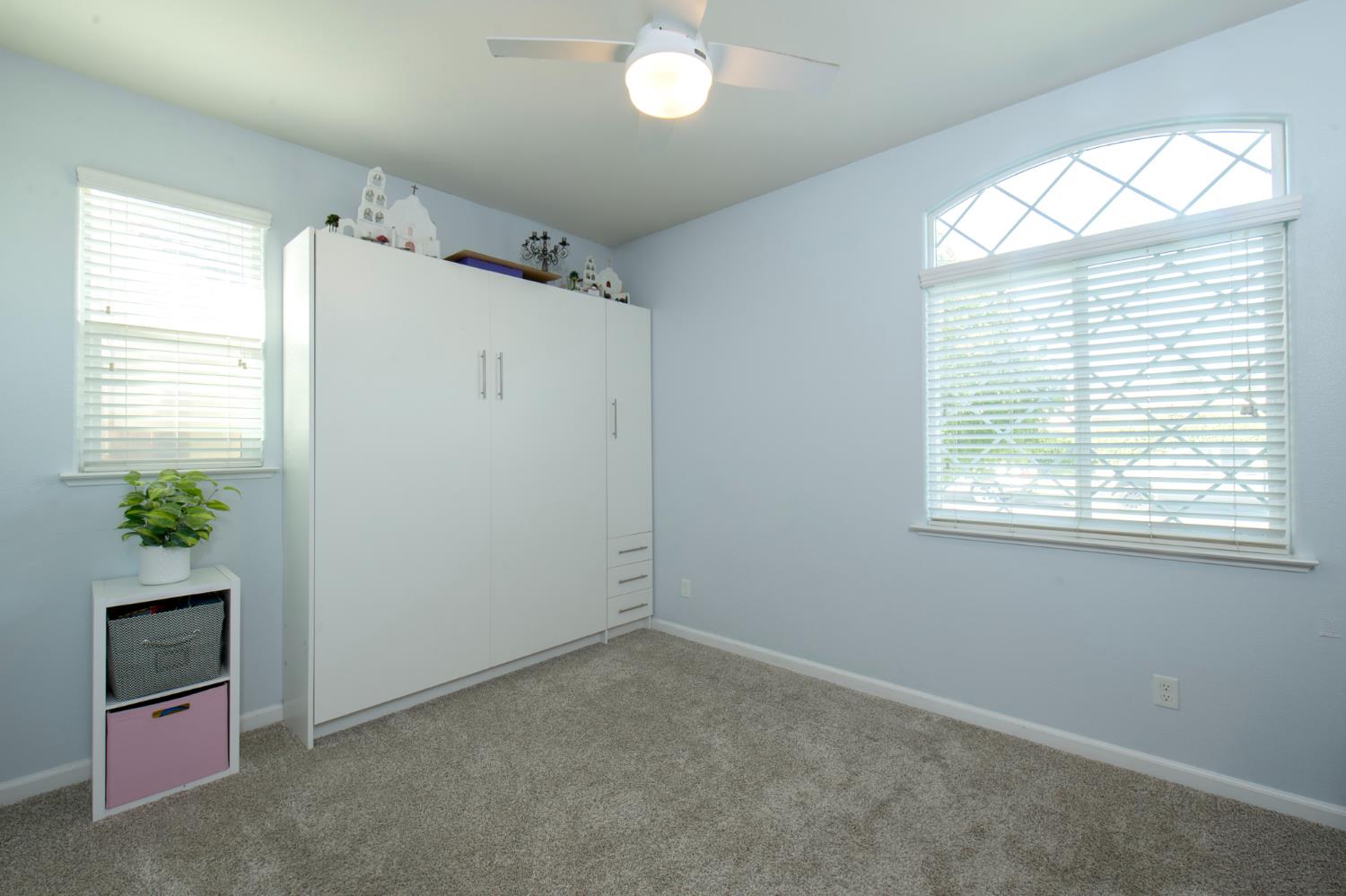 1853 Twinberry Ave, Clovis, CA 93619
