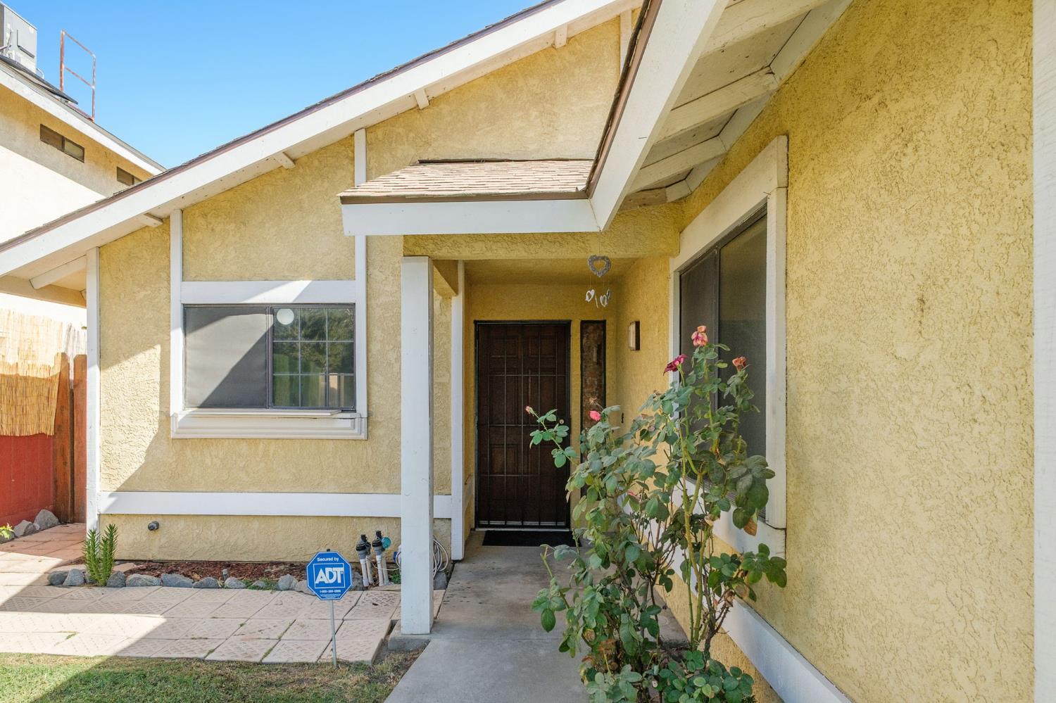 3418 Oryan St, Selma, CA 93662