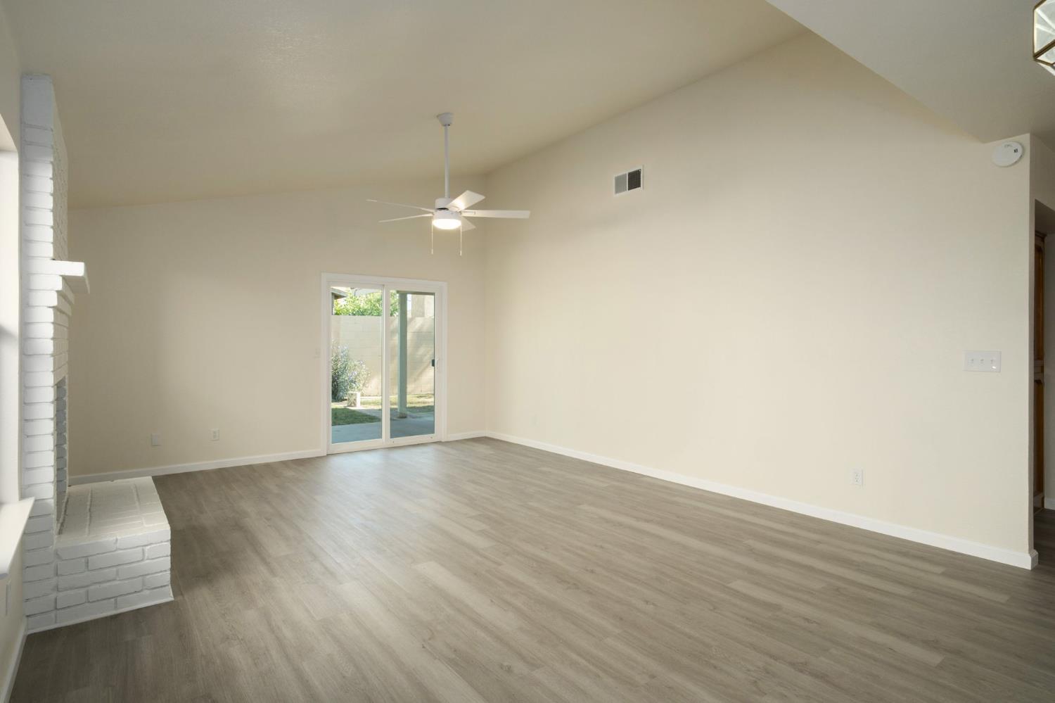 3418 Oryan St, Selma, CA 93662
