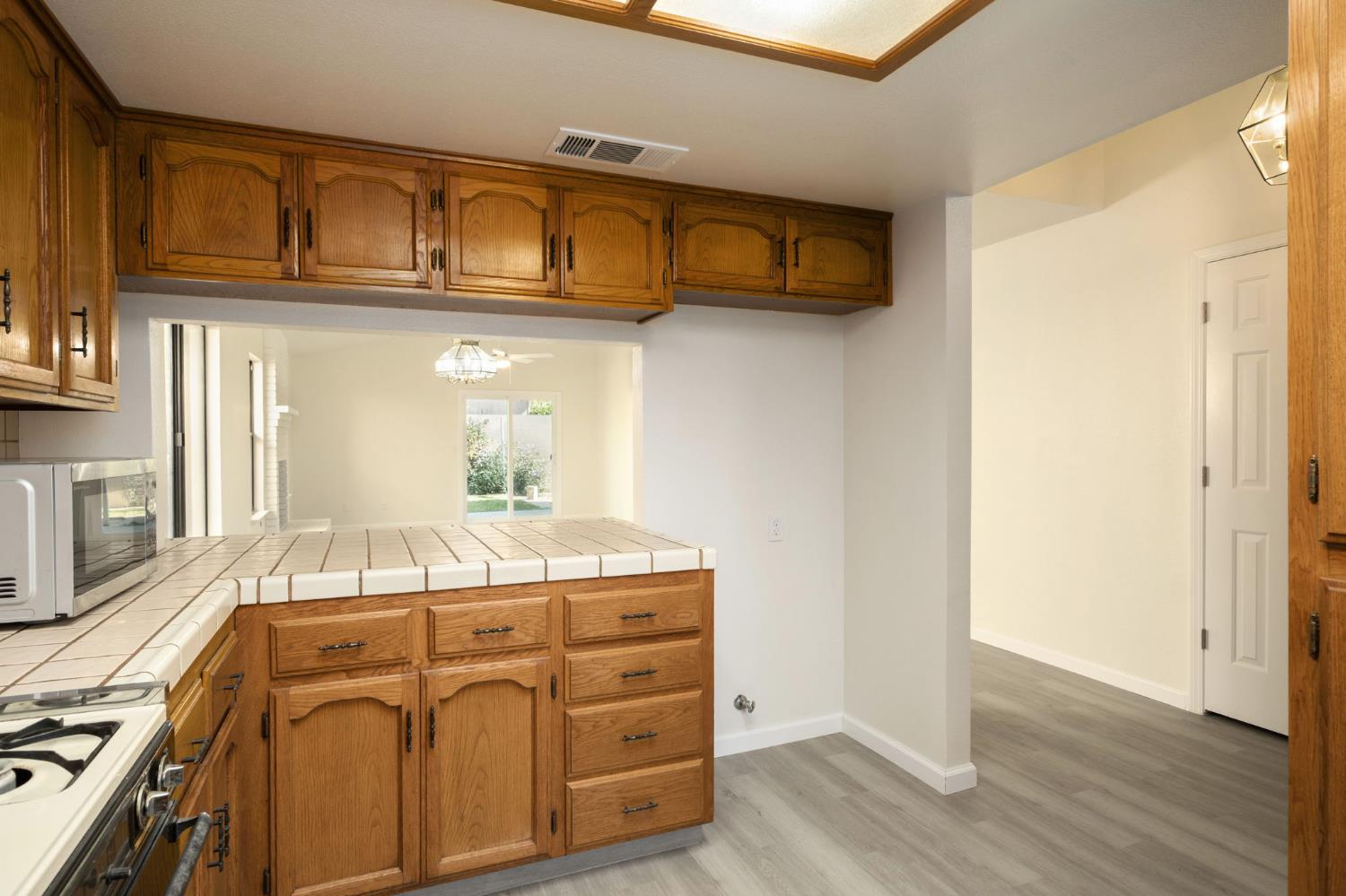 3418 Oryan St, Selma, CA 93662