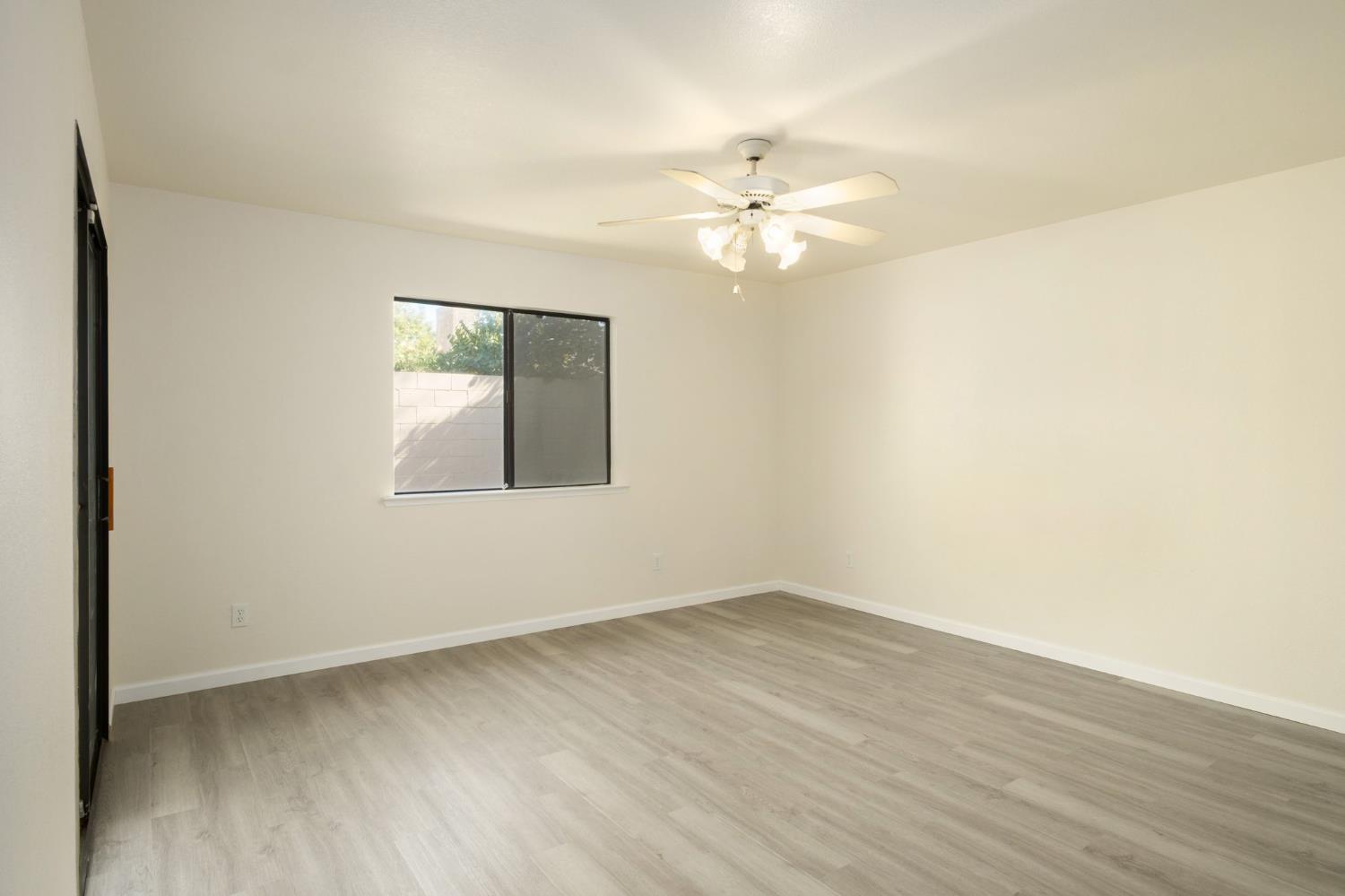 3418 Oryan St, Selma, CA 93662