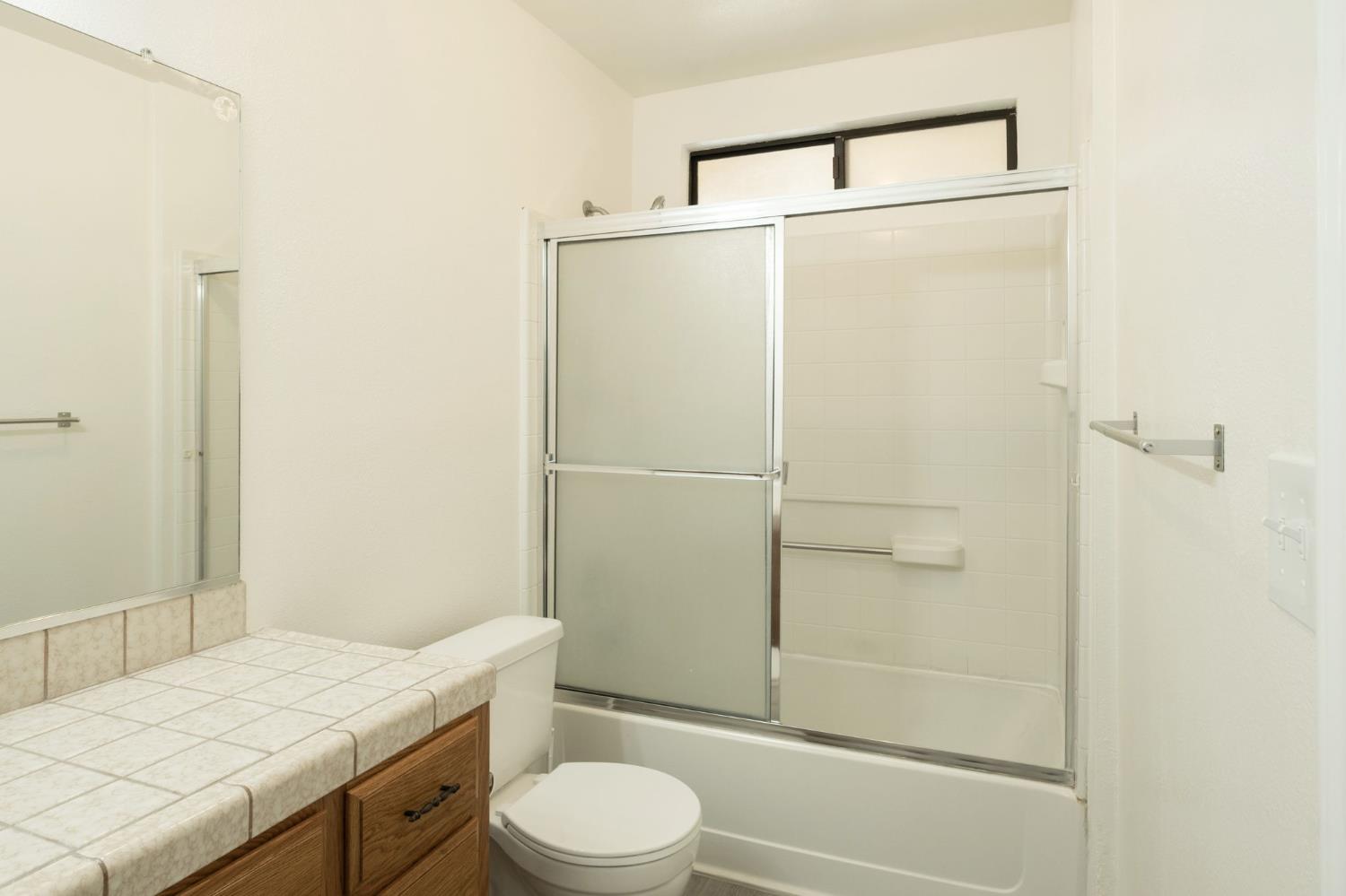 3418 Oryan St, Selma, CA 93662