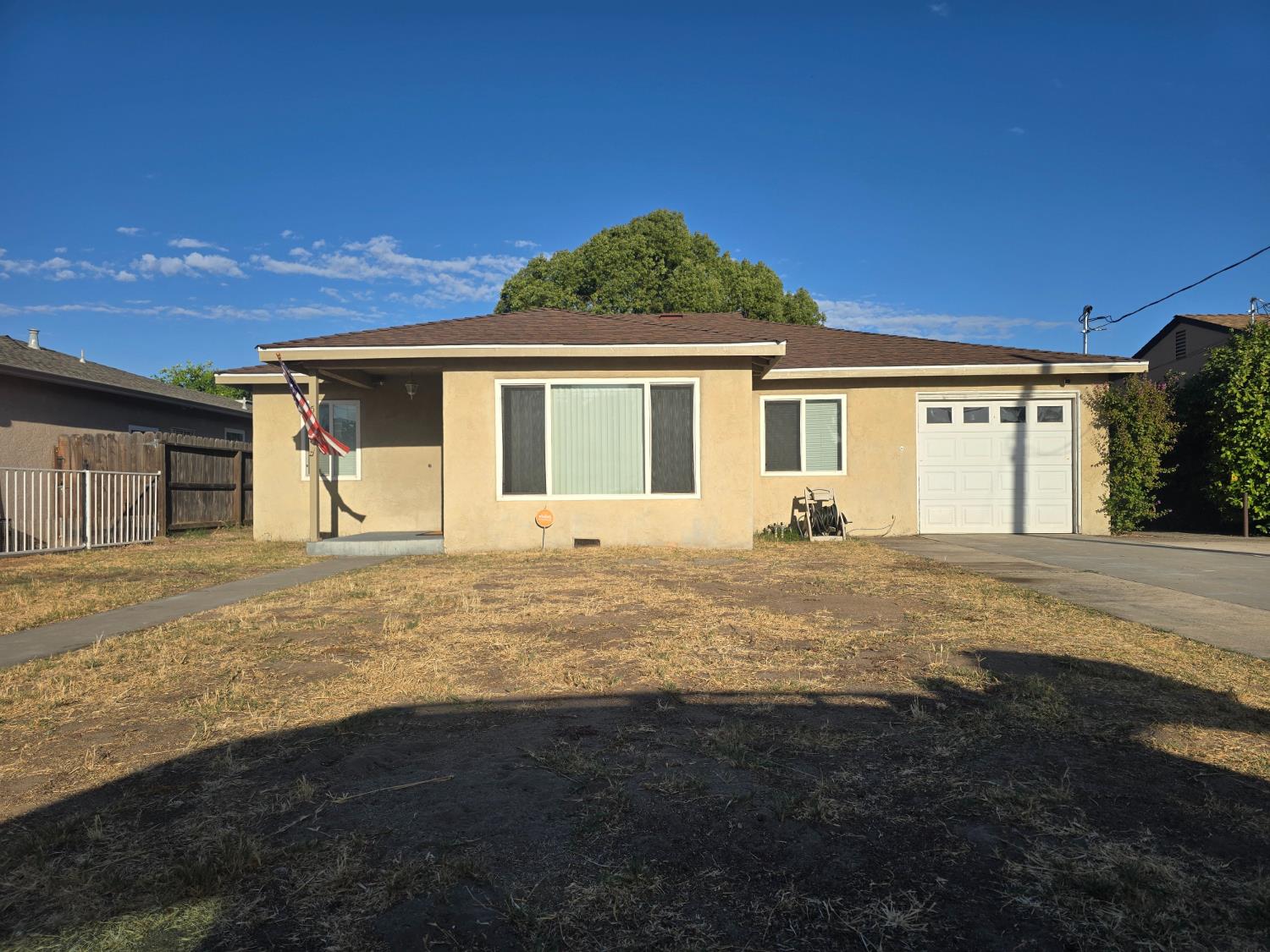 530 Locust Ave, Manteca, CA 95337