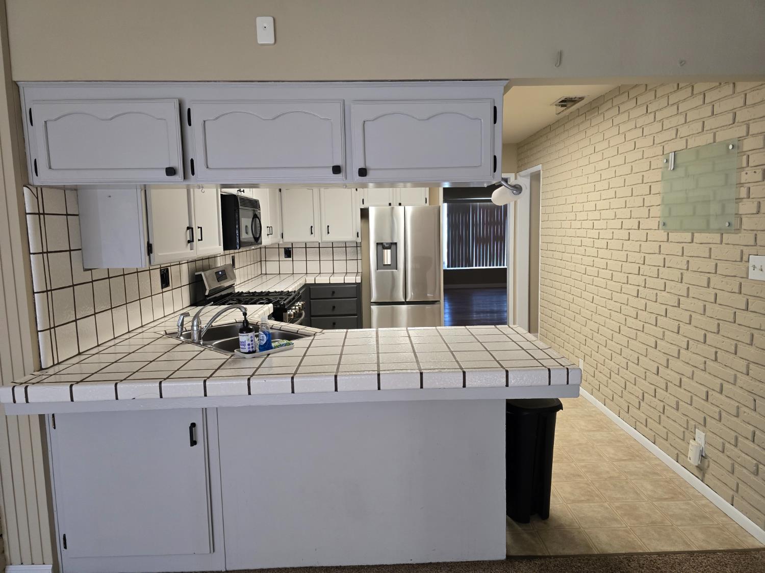 530 Locust Ave, Manteca, CA 95337