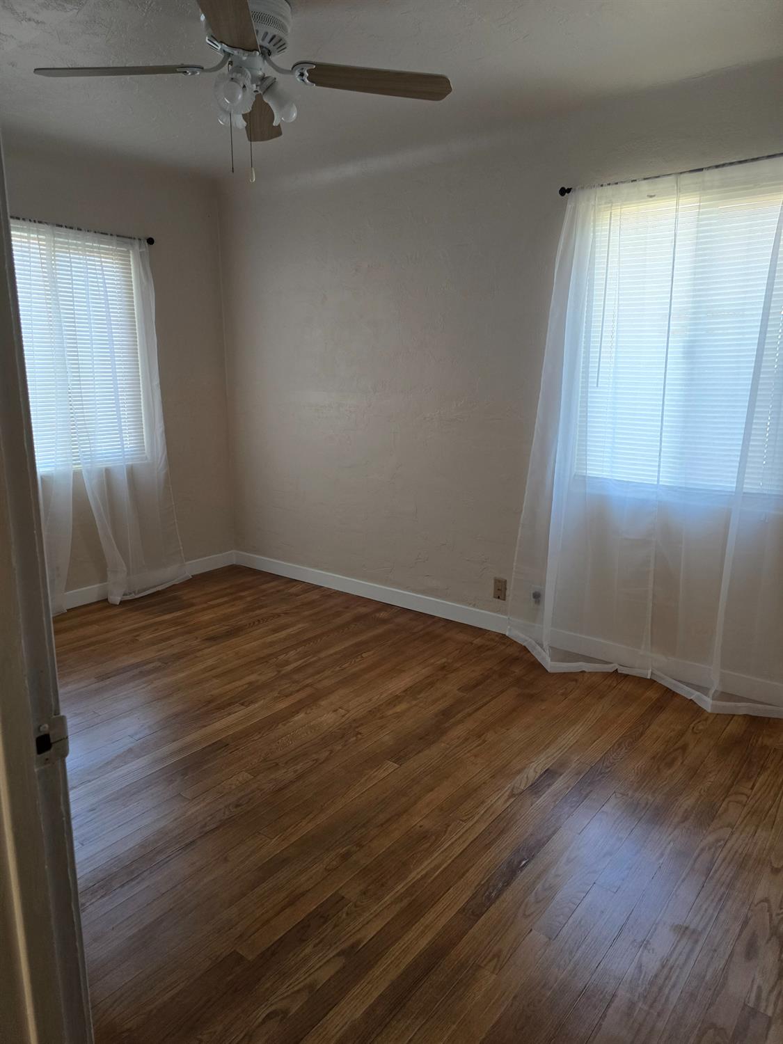 530 Locust Ave, Manteca, CA 95337