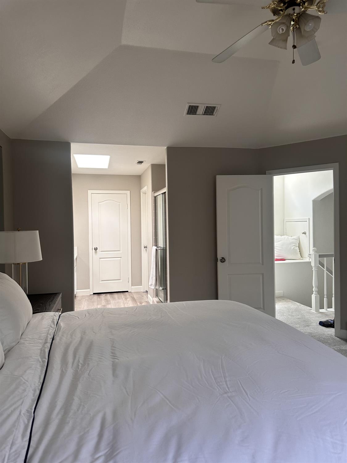 9546 N Senator Dr, Fresno, CA 93720