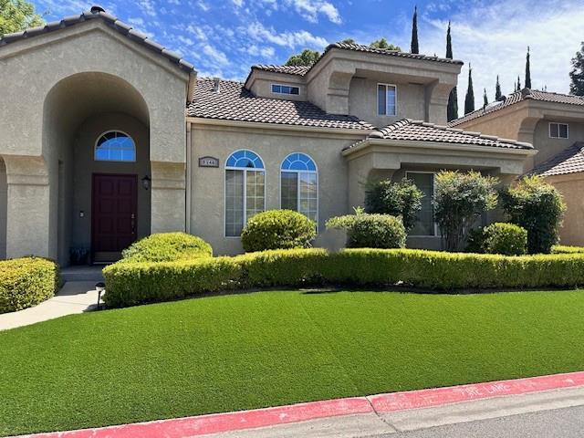 9546 N Senator Dr, Fresno, CA 93720