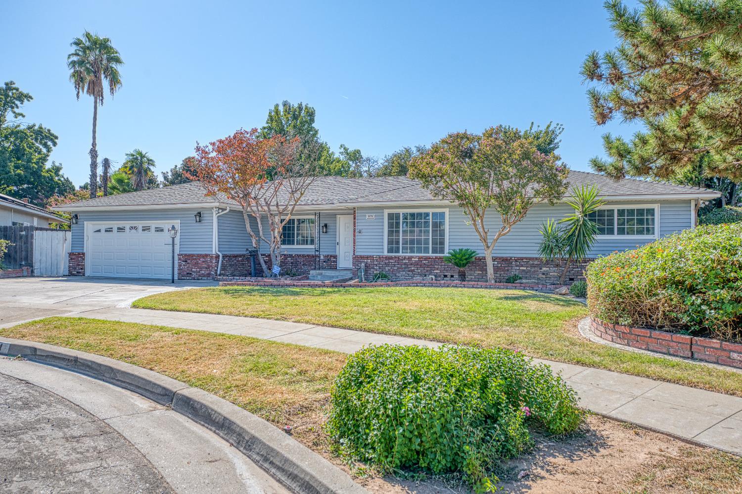 6474 N 5Th St, Fresno, CA 93710