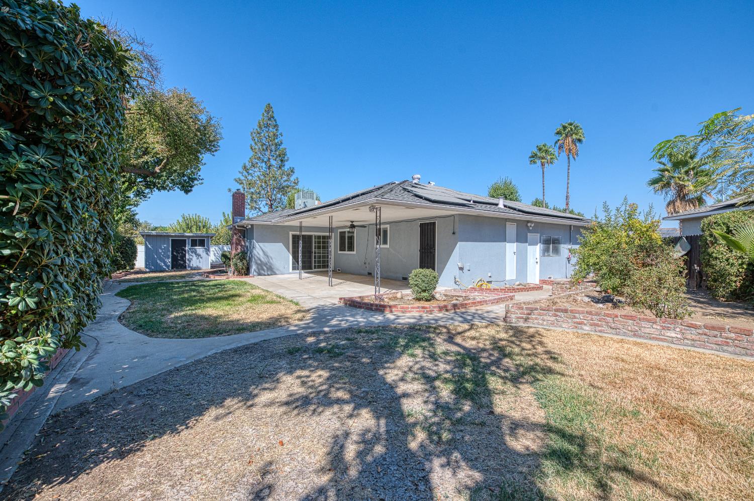 6474 N 5Th St, Fresno, CA 93710