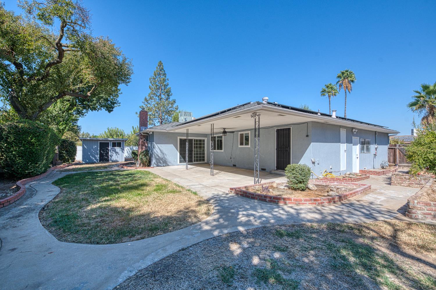 6474 N 5Th St, Fresno, CA 93710
