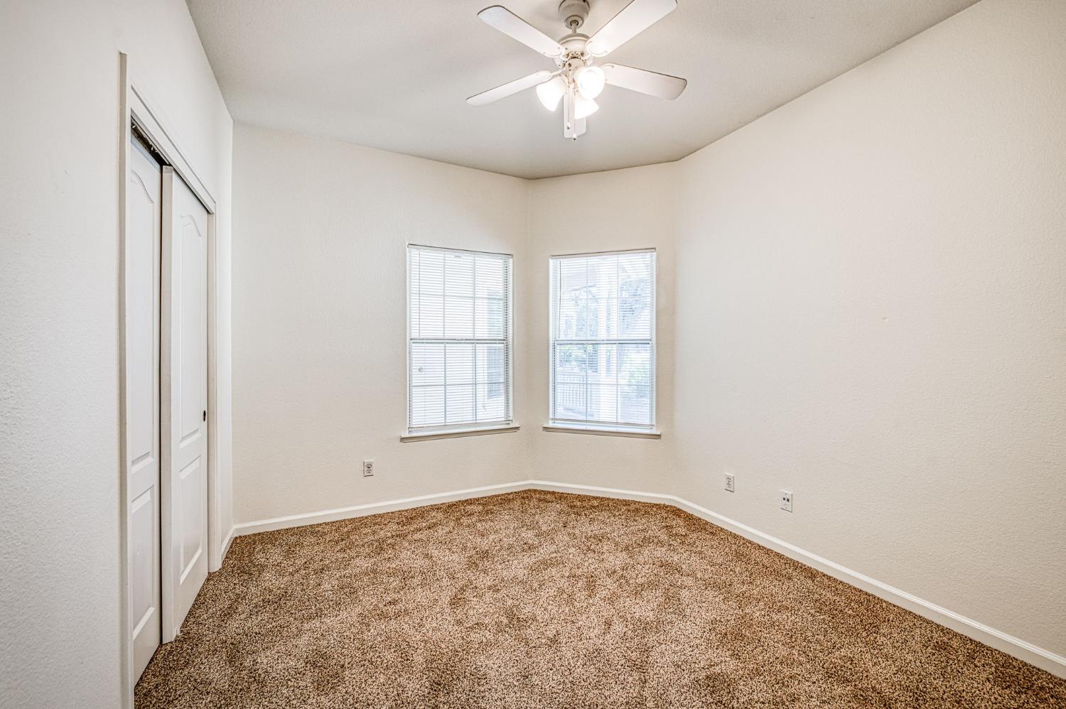 4692 W Celeste Ave, Fresno, CA 93722