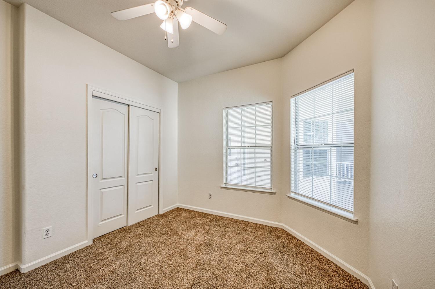 4692 W Celeste Ave, Fresno, CA 93722