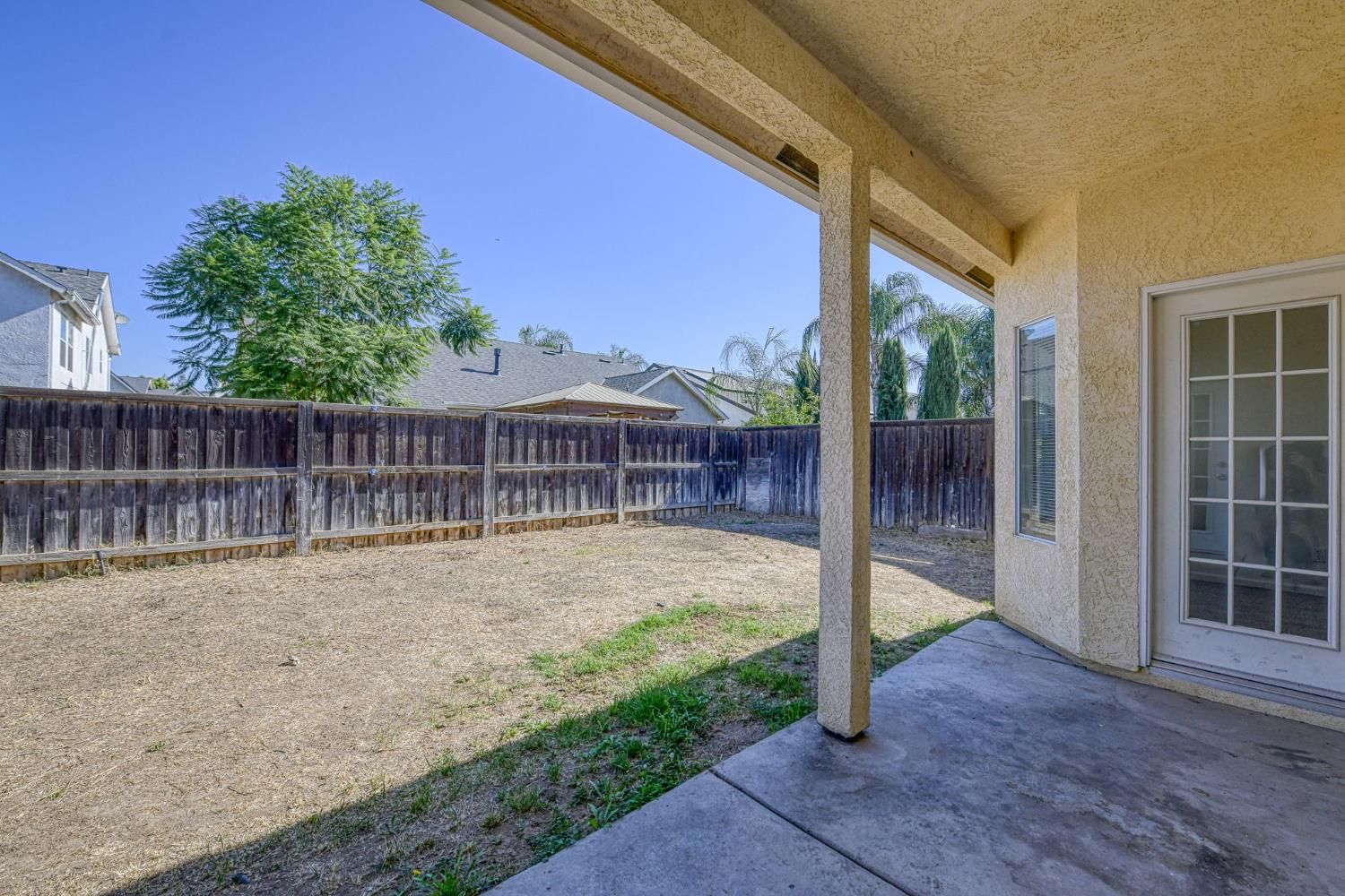 4692 W Celeste Ave, Fresno, CA 93722