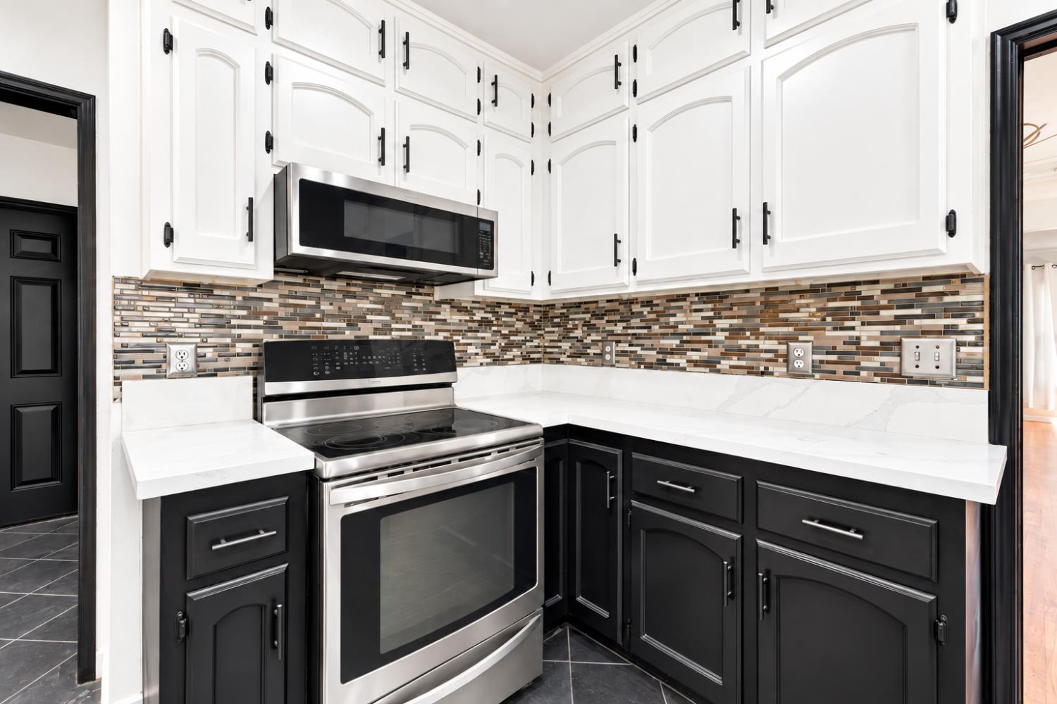 1545 N Vagedes Ave, Fresno, CA 93728