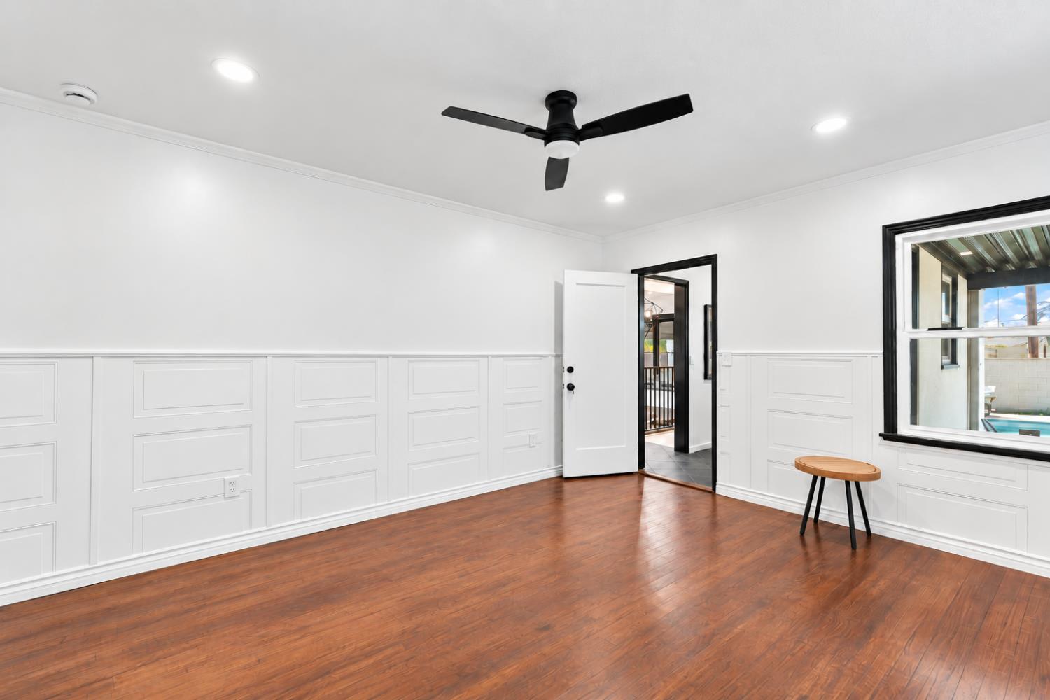 1545 N Vagedes Ave, Fresno, CA 93728