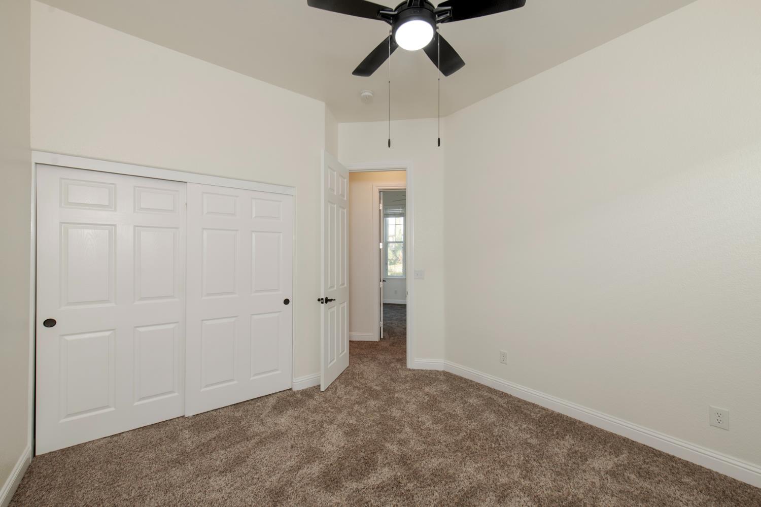 2825 E Quincy Ave, Fresno, CA 93720