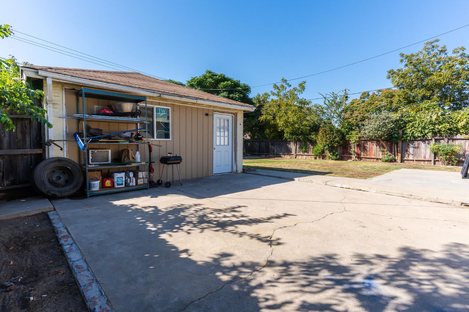 2974 E Cornell Ave, Fresno, CA 93703