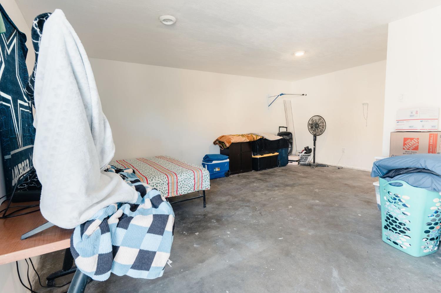 2974 E Cornell Ave, Fresno, CA 93703