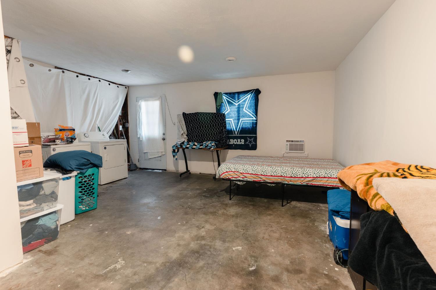 2974 E Cornell Ave, Fresno, CA 93703