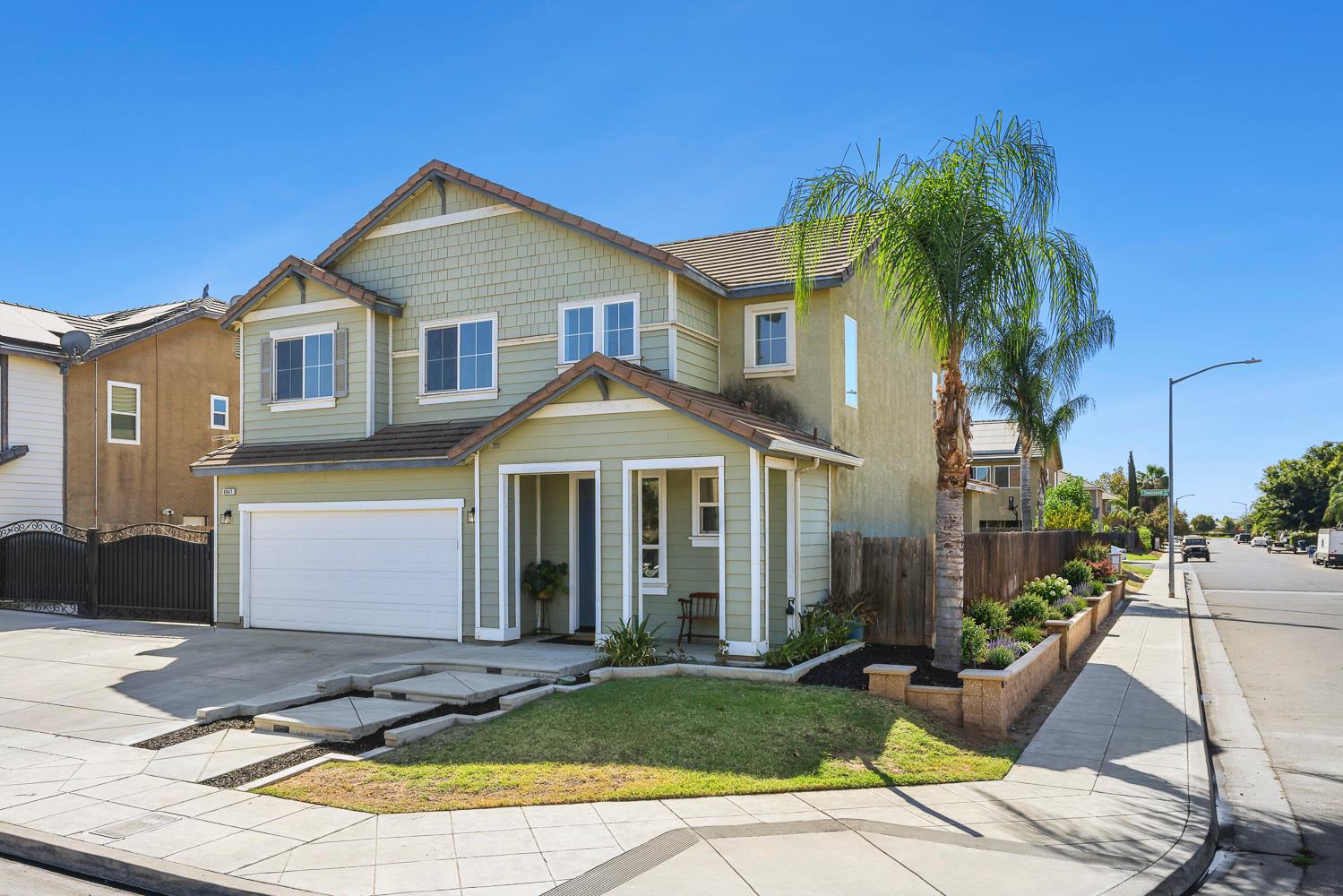 6847 E Townsend Ave, Fresno, CA 93727