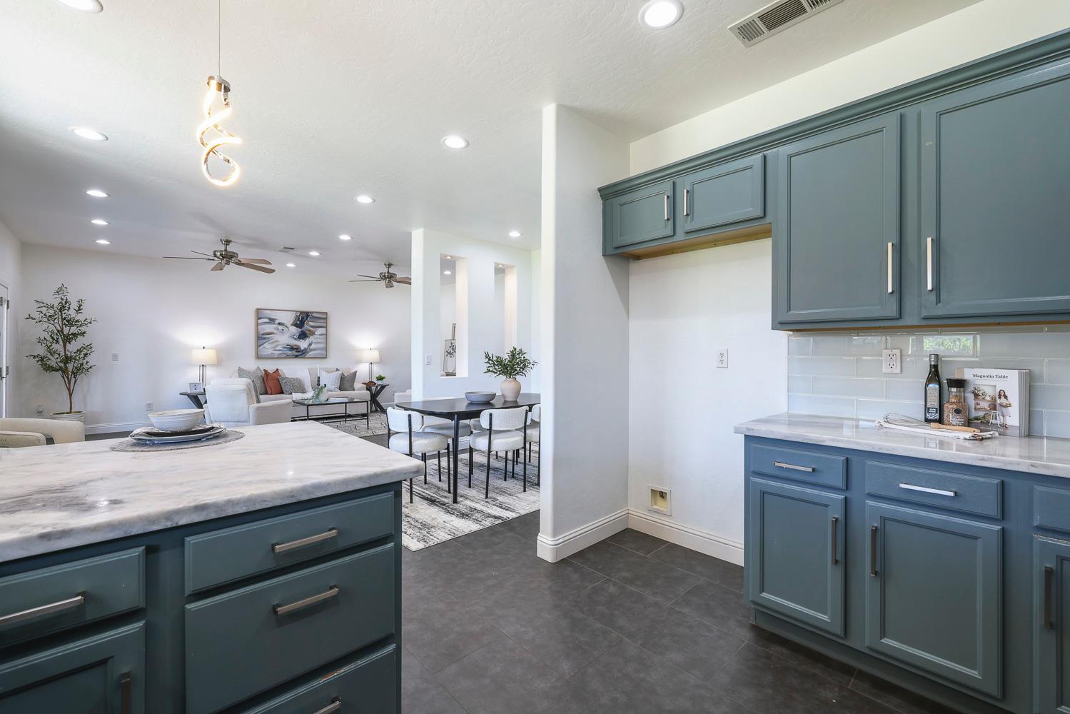 6847 E Townsend Ave, Fresno, CA 93727