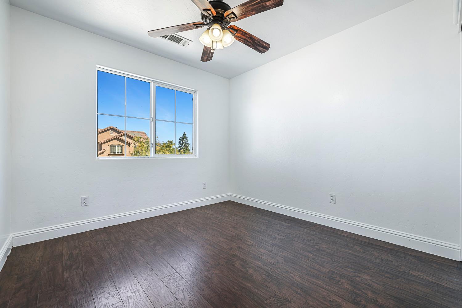 6847 E Townsend Ave, Fresno, CA 93727